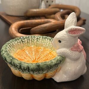 House of Lloyd Easte Dish